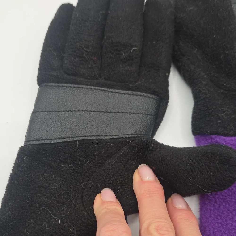 Artsy Lagenlook Patchwork Fleece Black Purple Winter Gloves OS